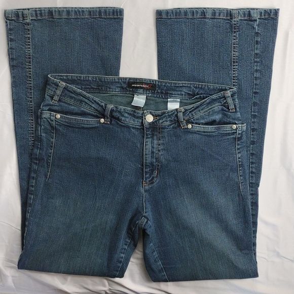 Vintage On n est pas des Anges Wide Pocket Flare Bottom High Rise Jeans - Picture 6 of 14